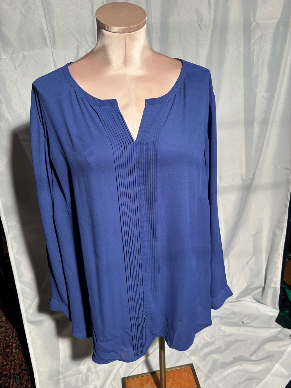 Talbots Women’s Navy Blue Pintuck V-Neck Long Sleeve Top 2X